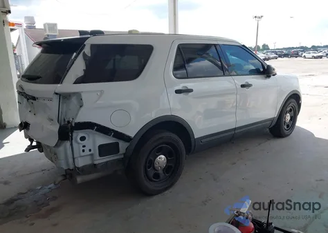 2018 Ford Police Interceptor z USA, uszkodzony, nr VIN 1FM5K8AR9JGC94613